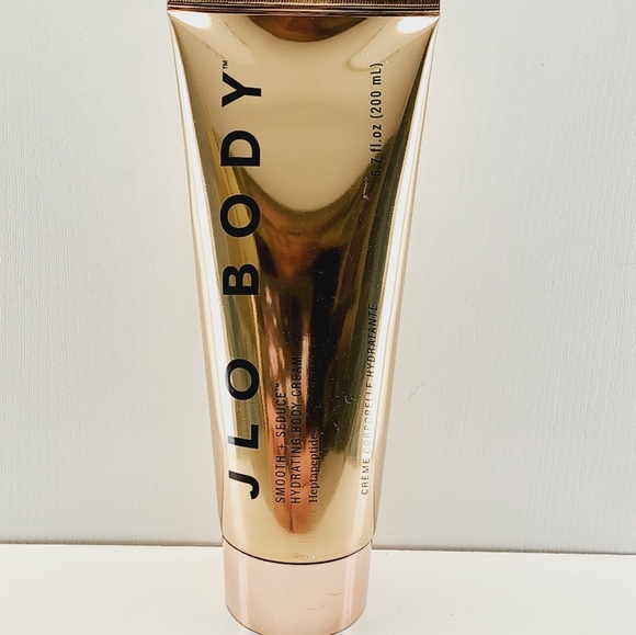 J-Lo Body Smooth + Seduce Hydrating Body Cream 6.7 Oz New Sealed! - Picture 2 of 6